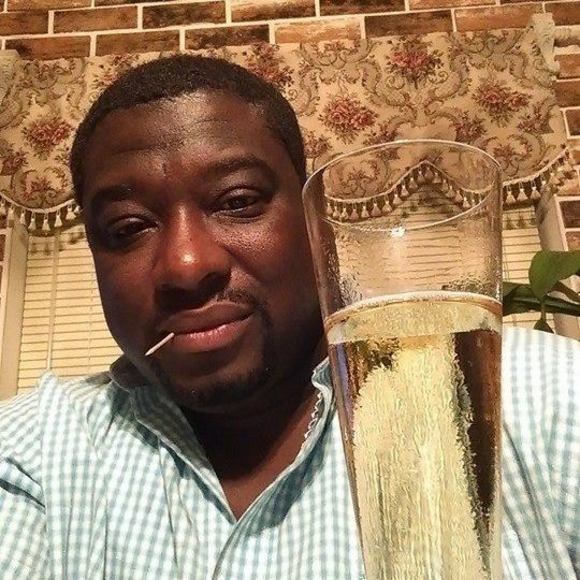 Meet your Posher, Raymond - Picture 1 of 1